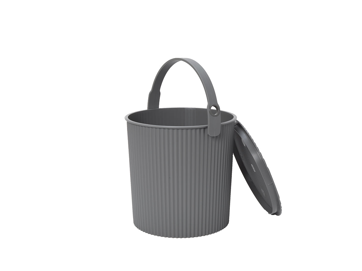 Stylish Food Buckets by Hachiman