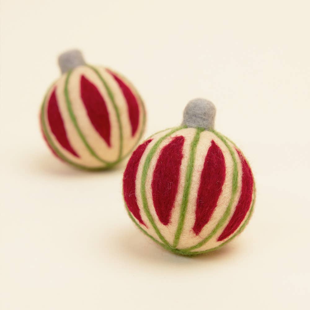 Give a Dog a Bone Holiday Gift Box